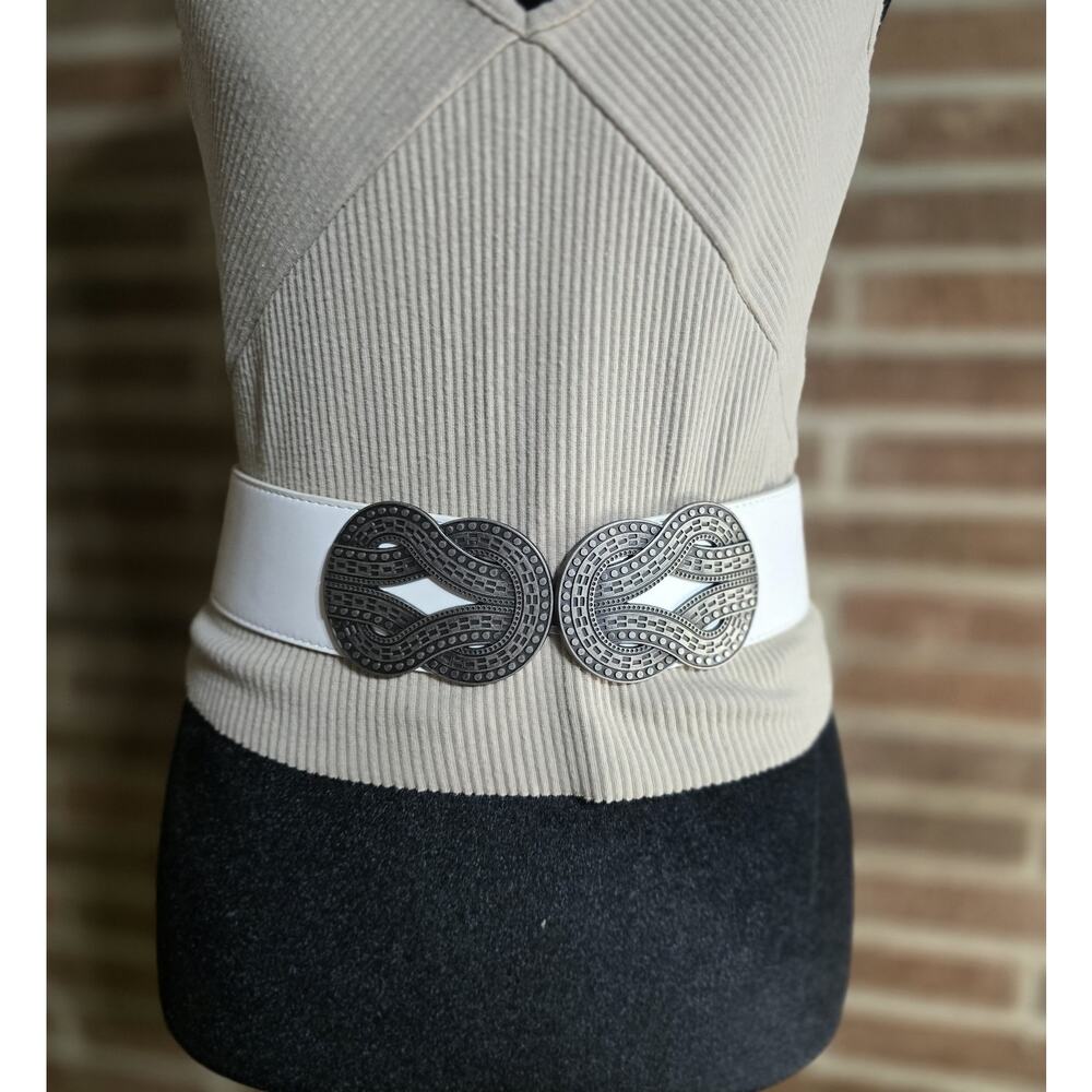 Western Style White Wide Waist Belt With Decorative Buckle